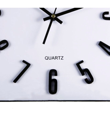 Horloge murale carrée en verre noir et blanc 31x31x5.5cm