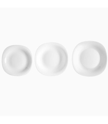 Service de 18 assiettes en verre opale blanc: plates, creuses et à dessert