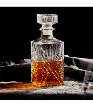 Vintage Glass Whisky Decanter - 900ml