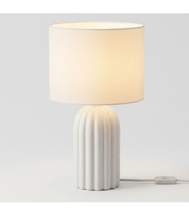 Lampe à poser en céramique blanc et abat-jour beige 23x23x38cm