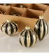 Set de 3 boules de Noël rayées noires et dorées peintes à la main 8x8x12.5cm